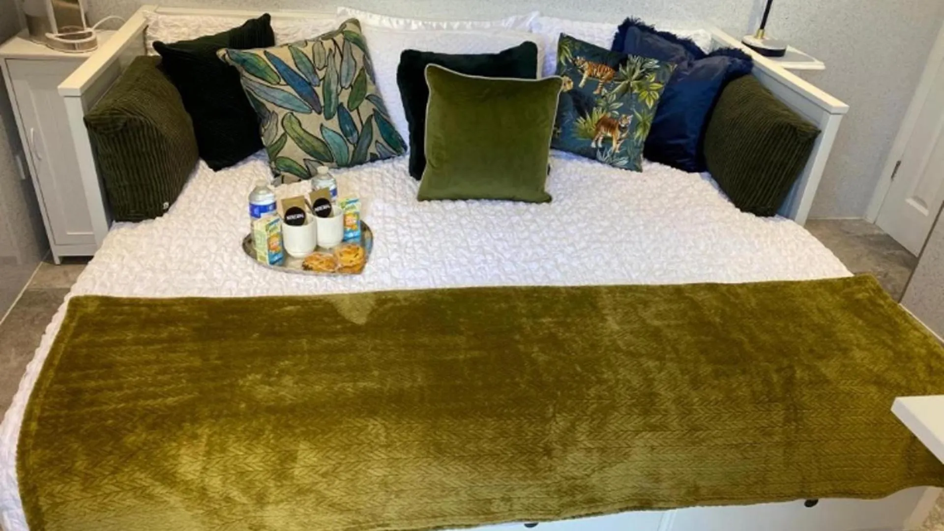 Tatil Evi Oakwood Cabin Retreat In Bexleyheath